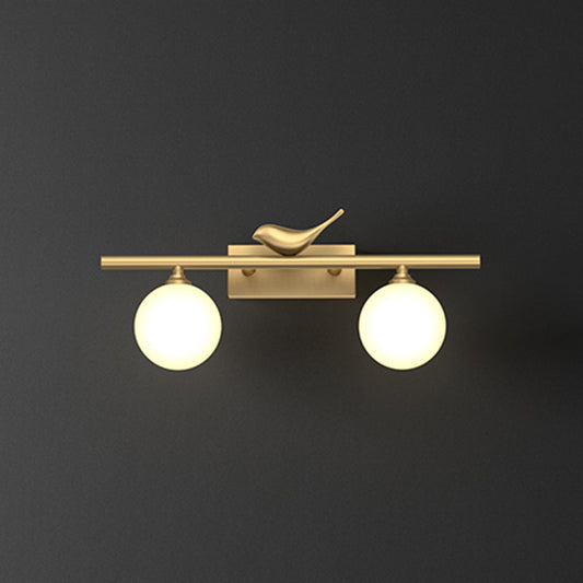 Clémence Ball Badezimmer-Wandleuchte mit Opalglas und Vogeldekor
