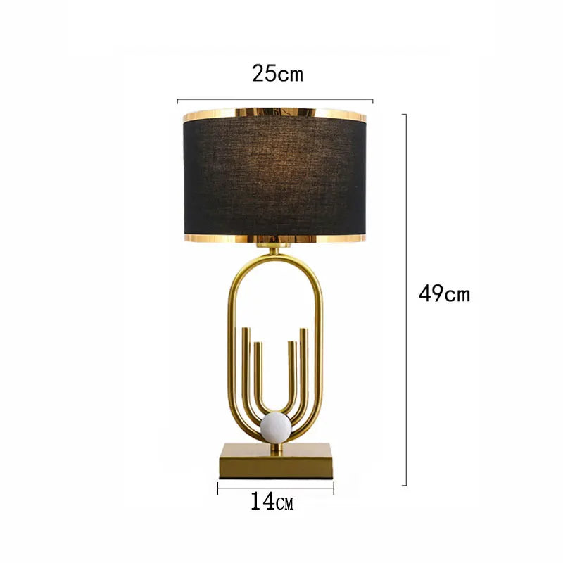 Orléans Moderne Gold Geometrische Tischleuchte