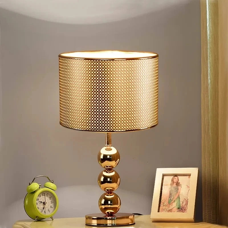 Élise Modern Fashion Alloy Acrylic Bedside Table Lamp E27 Desk Light
