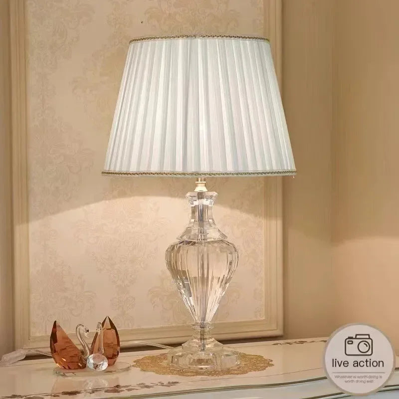Luxuriöse Kristall-Tischlampe für Schlafzimmer- & Nachttisch-Dekoration