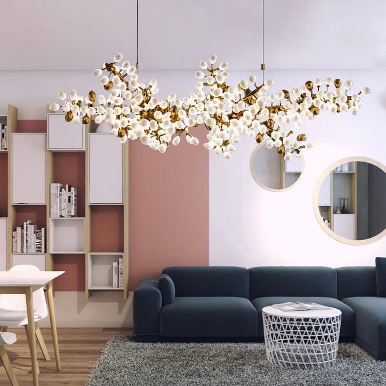 Chloé Kronleuchter mit goldenem Weinreben-Design