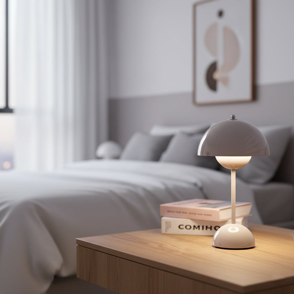 Élodie Wiederaufladbare LED-Tischleuchte mit Doppelkugeldesign