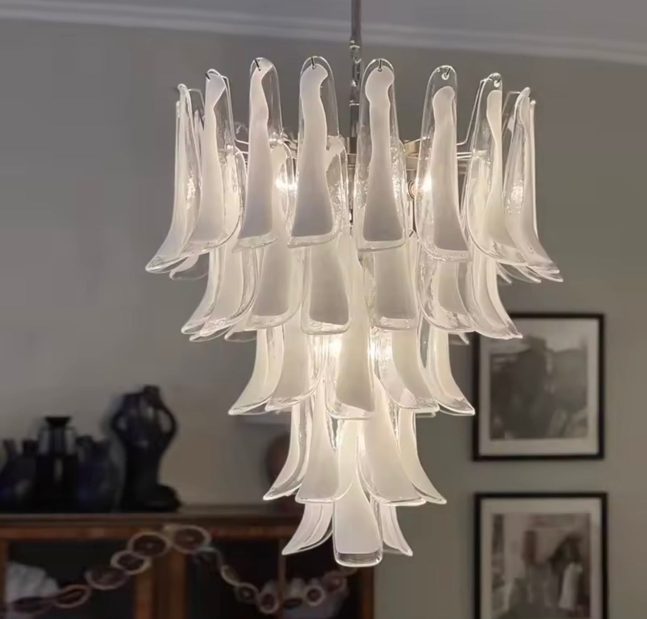 Camille Glas-Anhänger mit modellierten Blütenblättern