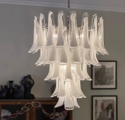 Camille Glas-Anhänger mit modellierten Blütenblättern