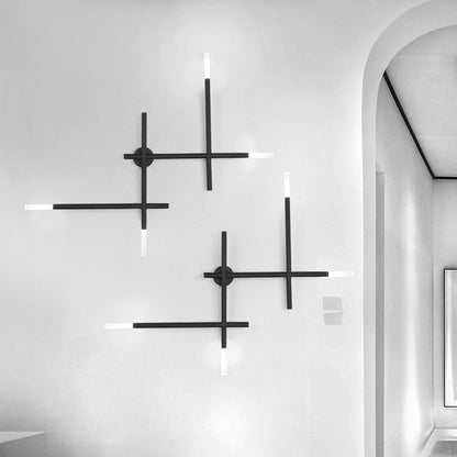 Camille Crossed Lines Wandleuchte mit Schwarz/Gold-Finish und 4 LEDs