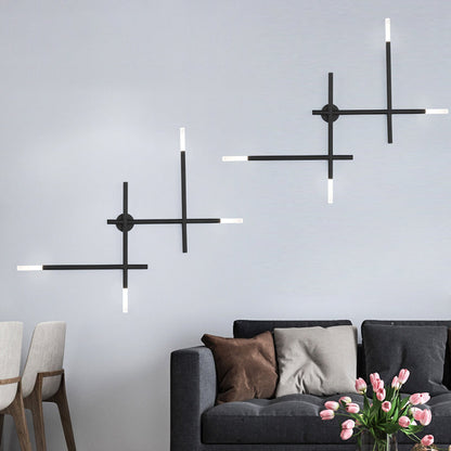 Camille Crossed Lines Wandleuchte mit Schwarz/Gold-Finish und 4 LEDs