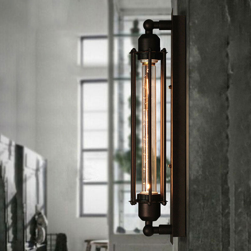 Luca Linear Wandleuchte mit Drahtgestell