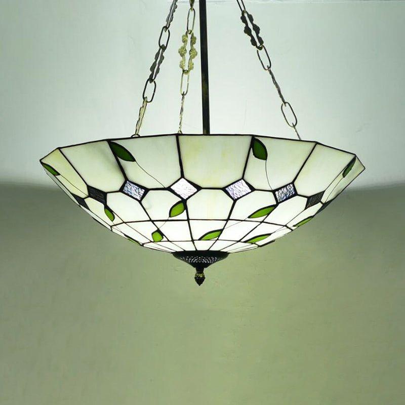 Julienne Retro-Glasmalerei-Schalenanhänger