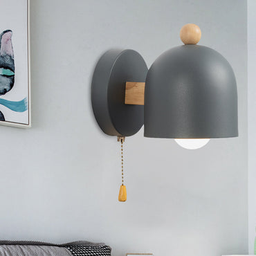 Clara Nordic Dome Wandleuchte mit Zugschalter Grau Holz