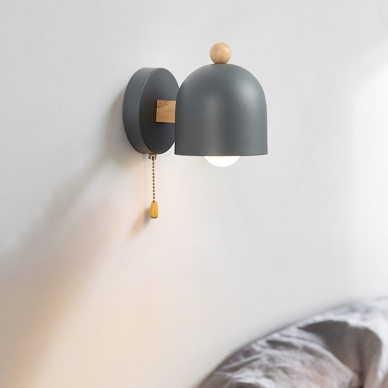 Clara Nordic Dome Wandleuchte mit Zugschalter Grau Holz