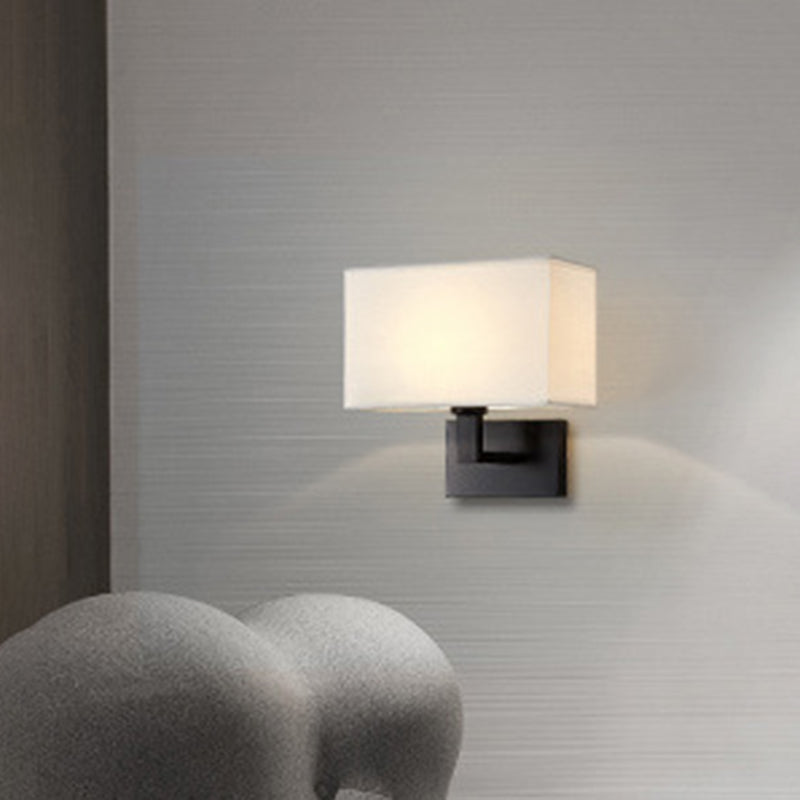 Madeleine Cuboid Stoffwandleuchte Schwarz/Gold Arm