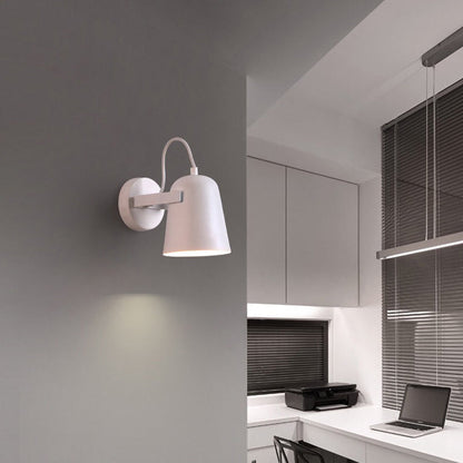 Sophie Nordic Bell drehbare Wandleuchte Metallschirm