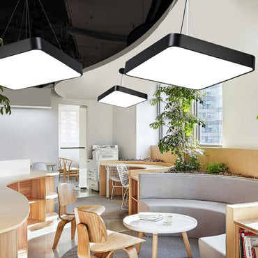 Sophie Square LED-Pendelleuchte aus Acryl in Schwarz