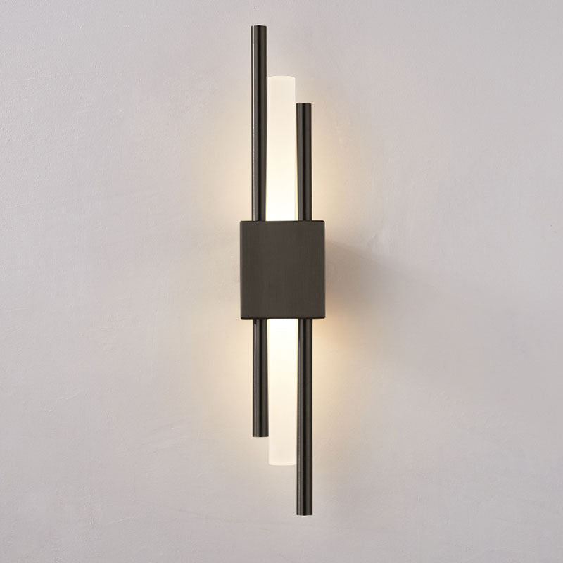 Camille Rod Acryl LED Wandleuchte Gold/Schwarz