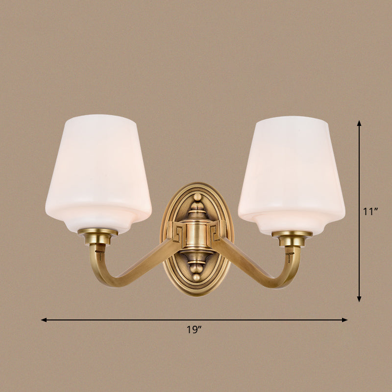 Konische Wandleuchte aus Opalglas – Minimalistische Nachttischlampe