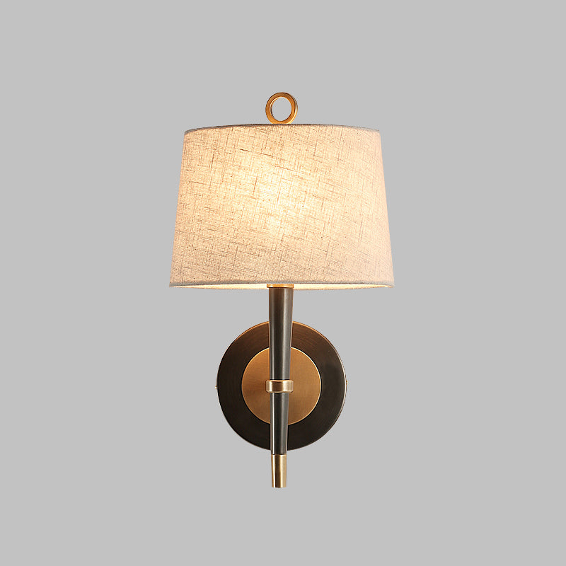 Joséphine Minimalistische Wandleuchte aus Stoff Schwarz-Messing