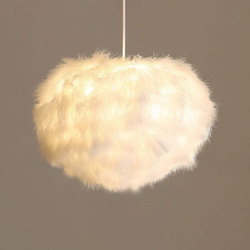 Léonie Fluffy Feather-Kugelleuchter