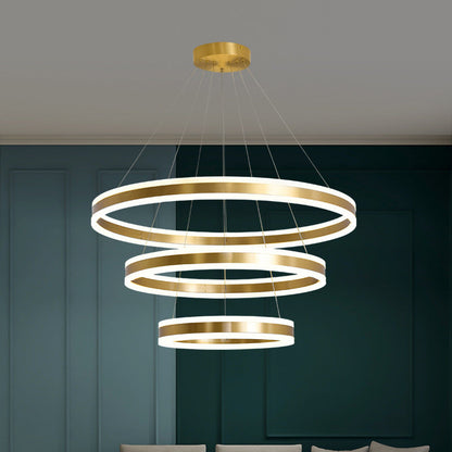 Madeleine gestufter LED-Kronleuchter, Gold, modernes Pendel