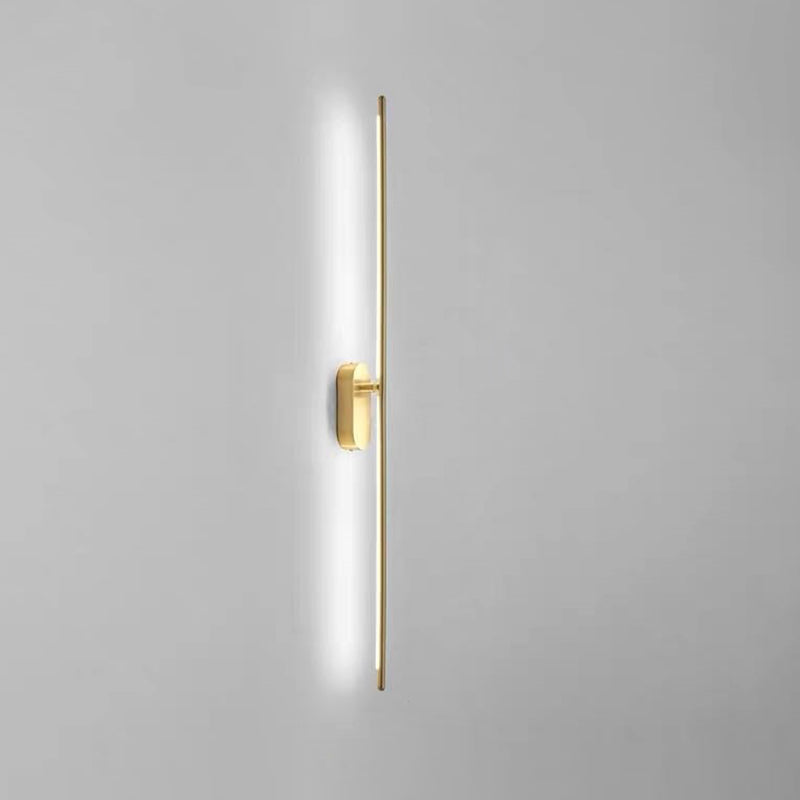 Wandleuchte Camille aus Metall, Schwarz und Messing
