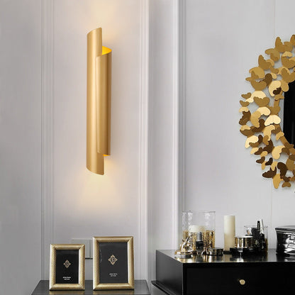 Valérie Scrolled Dual Light Wall Sconce Black/White/Gold