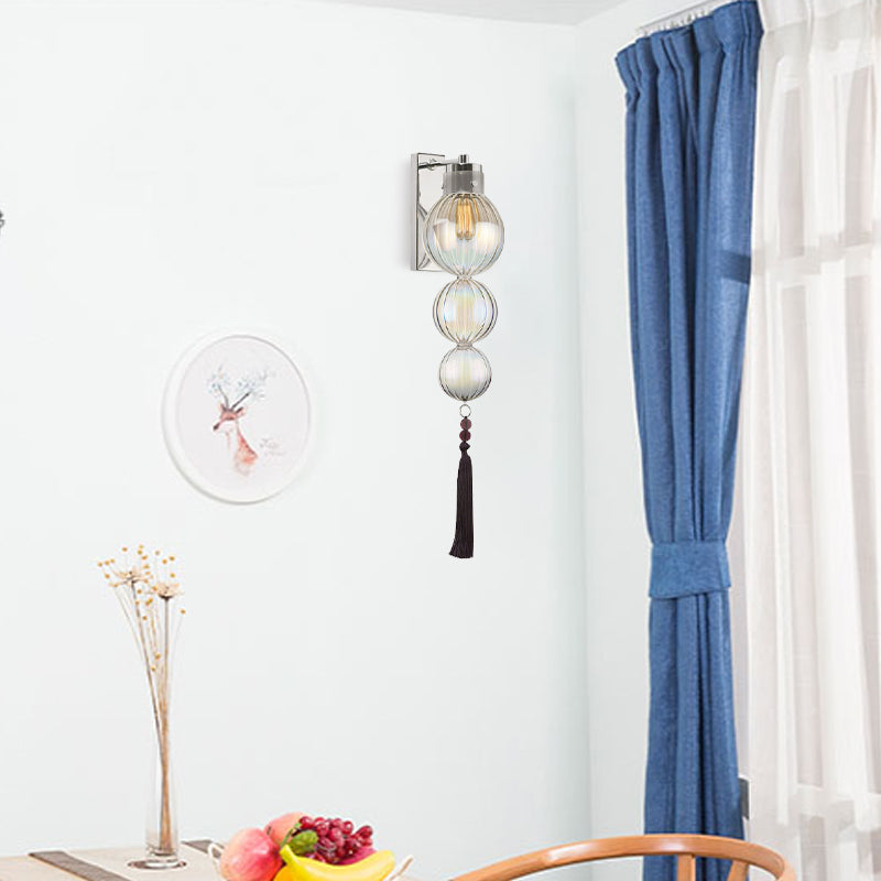 Vivienne Kugelwandleuchte mit Glasschirm und Quastenknoten
