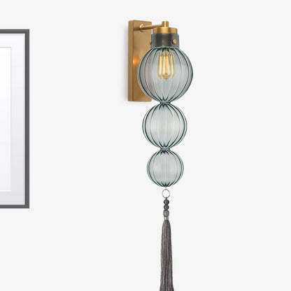 Vivienne Kugelwandleuchte mit Glasschirm und Quastenknoten