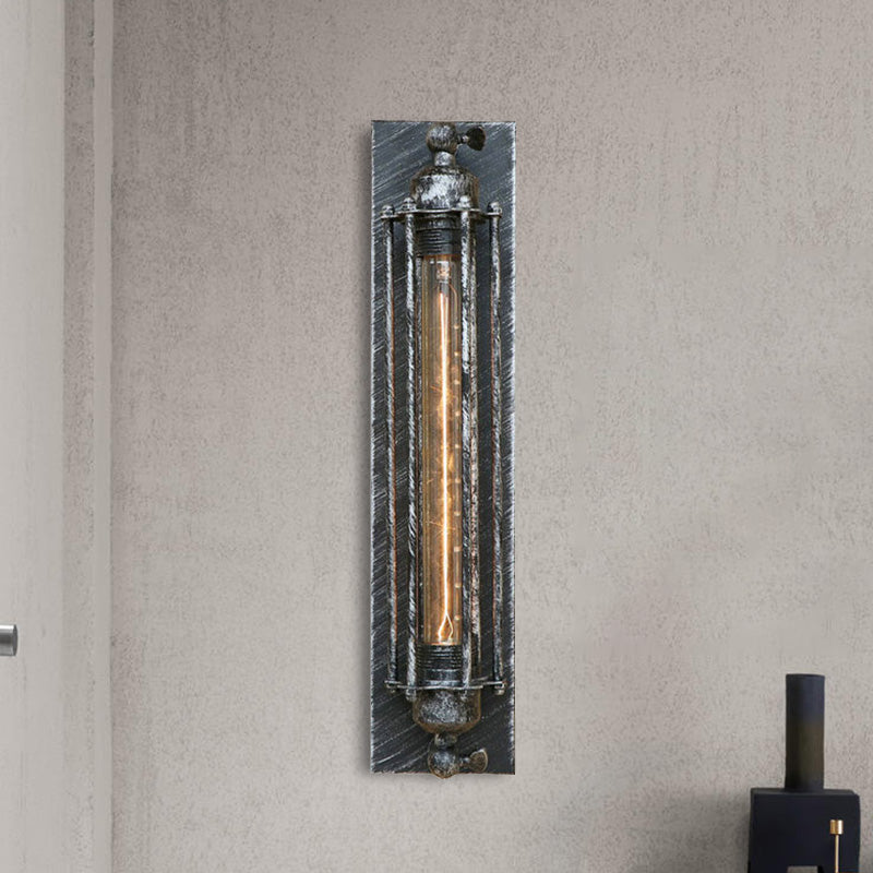 Luca Linear Wandleuchte mit Drahtgestell