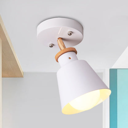 Chloé Minimalistische konische Deckenleuchte halbbündig