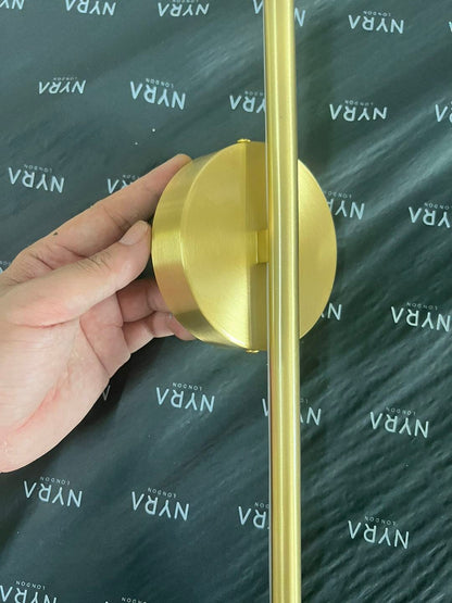 Elena Minimalistische lineare Wandleuchte