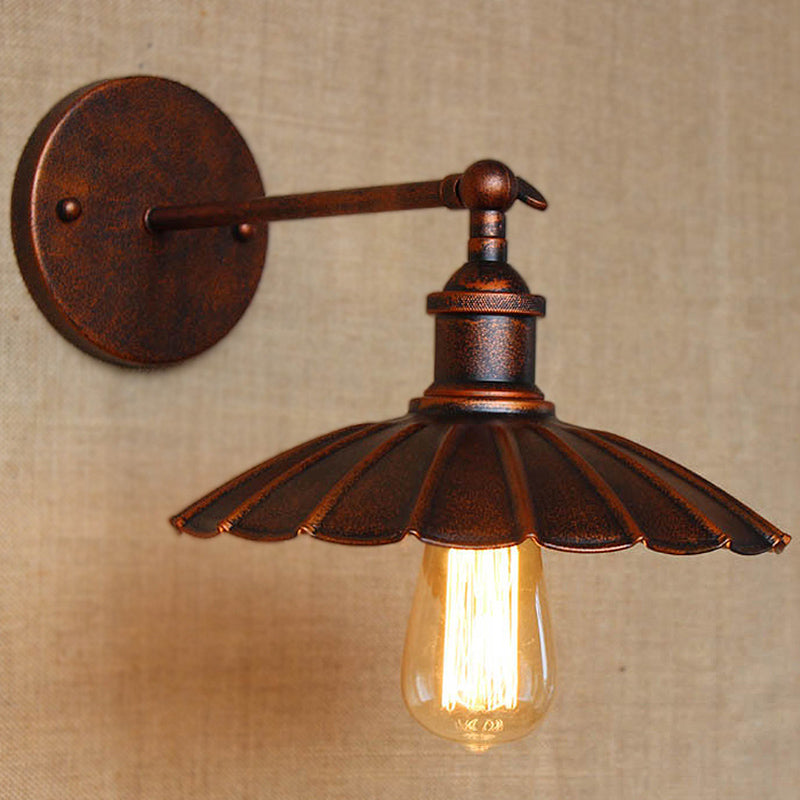 Mathilde Vintage Scalloped Rotatable Wall Lamp