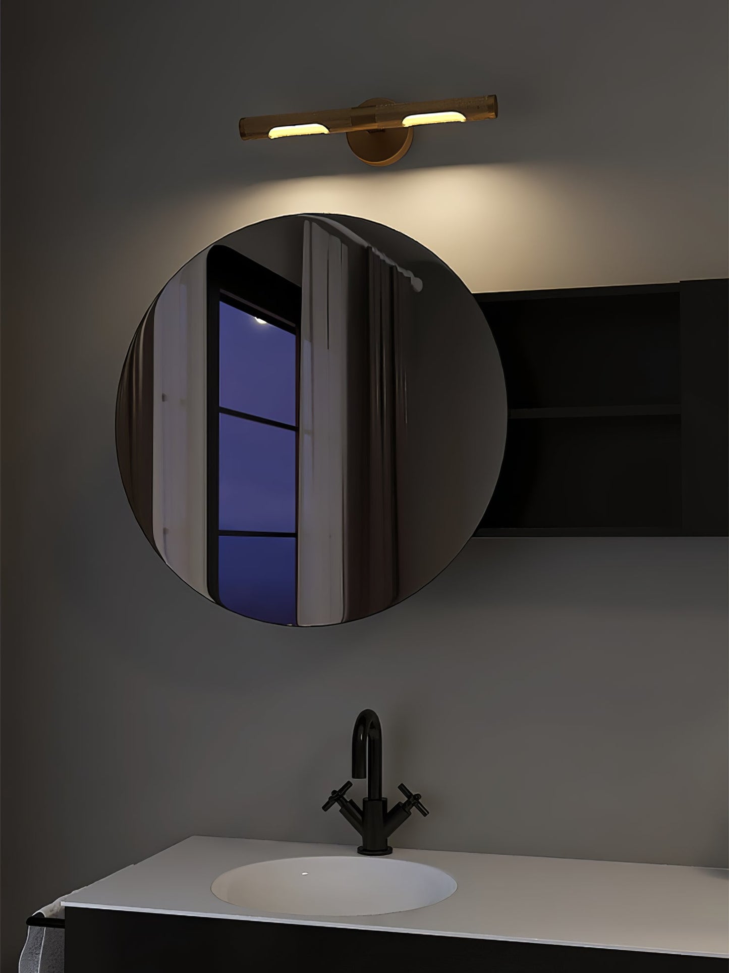Émile Anvers Picture Wall Lamp with Brass Finish