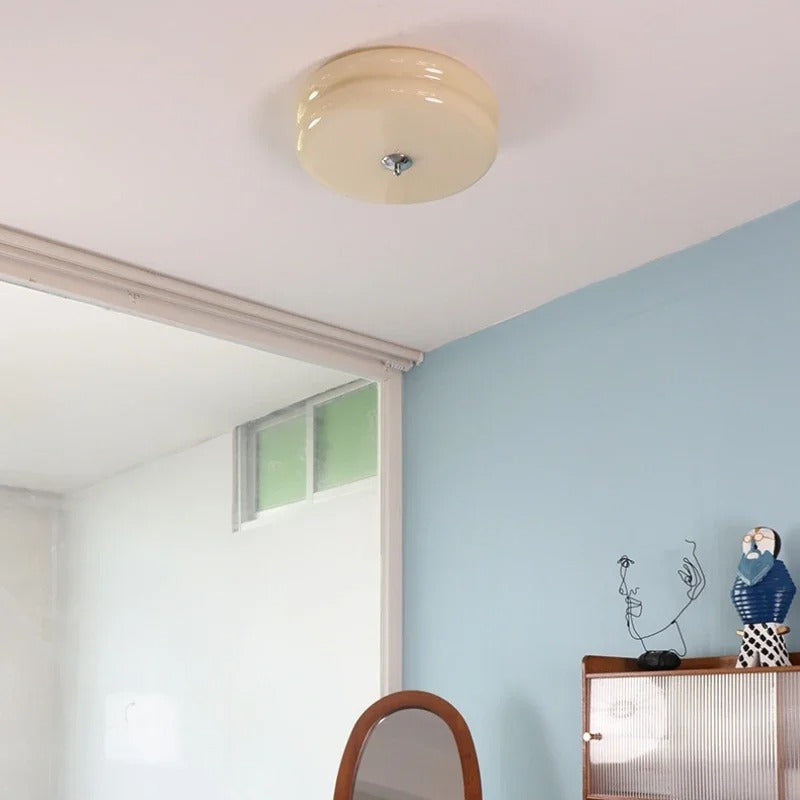 Astrid Moderne Wandleuchte aus satiniertem Kunstglas