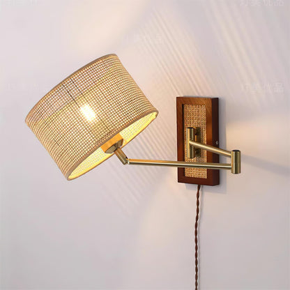 Éloise Bramley Wandlampe mit Schwenkarm