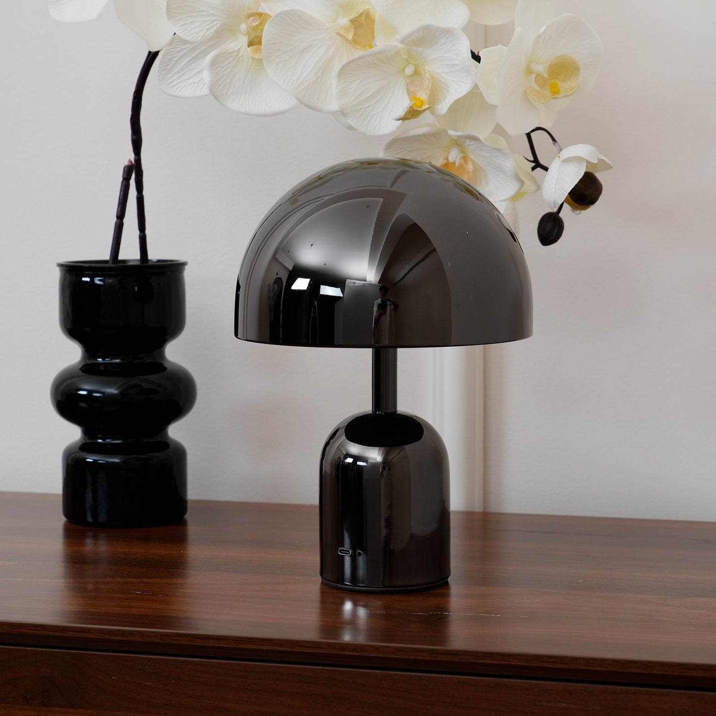 Émilie Portable Glossy LED Table Lamp with Modern Curves