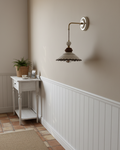 Élise Vintage Ceramic Wall Lamp with Scalloped Shade