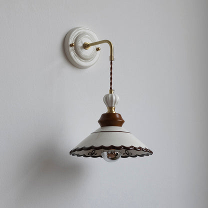 Élise Vintage Ceramic Wall Lamp with Scalloped Shade