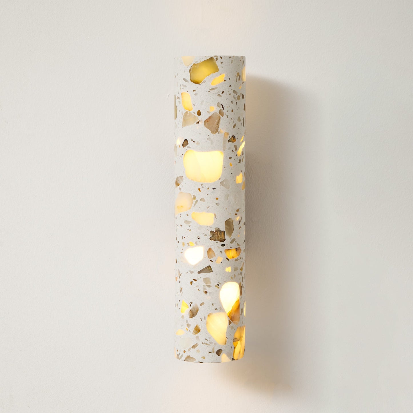 Sophie Clasten Wandleuchte Holz und Terrazzo LED-Beleuchtung