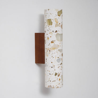 Sophie Clasten Wandleuchte Holz und Terrazzo LED-Beleuchtung