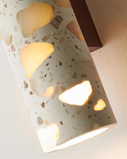 Sophie Clasten Wandleuchte Holz und Terrazzo LED-Beleuchtung