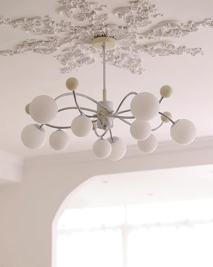 Juliette Chandelier, moderne schwebende mattierte Kugeln mit schlankem Metallrahmen