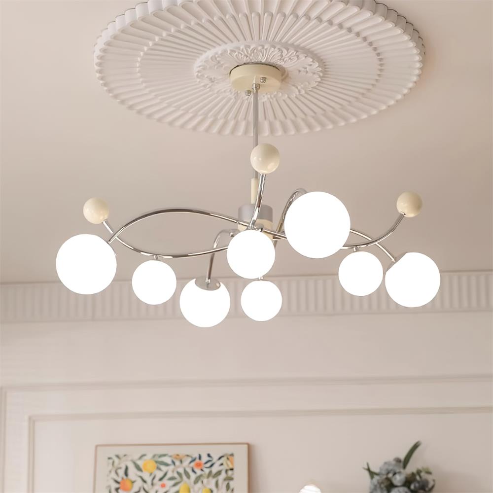 Juliette Chandelier, moderne schwebende mattierte Kugeln mit schlankem Metallrahmen