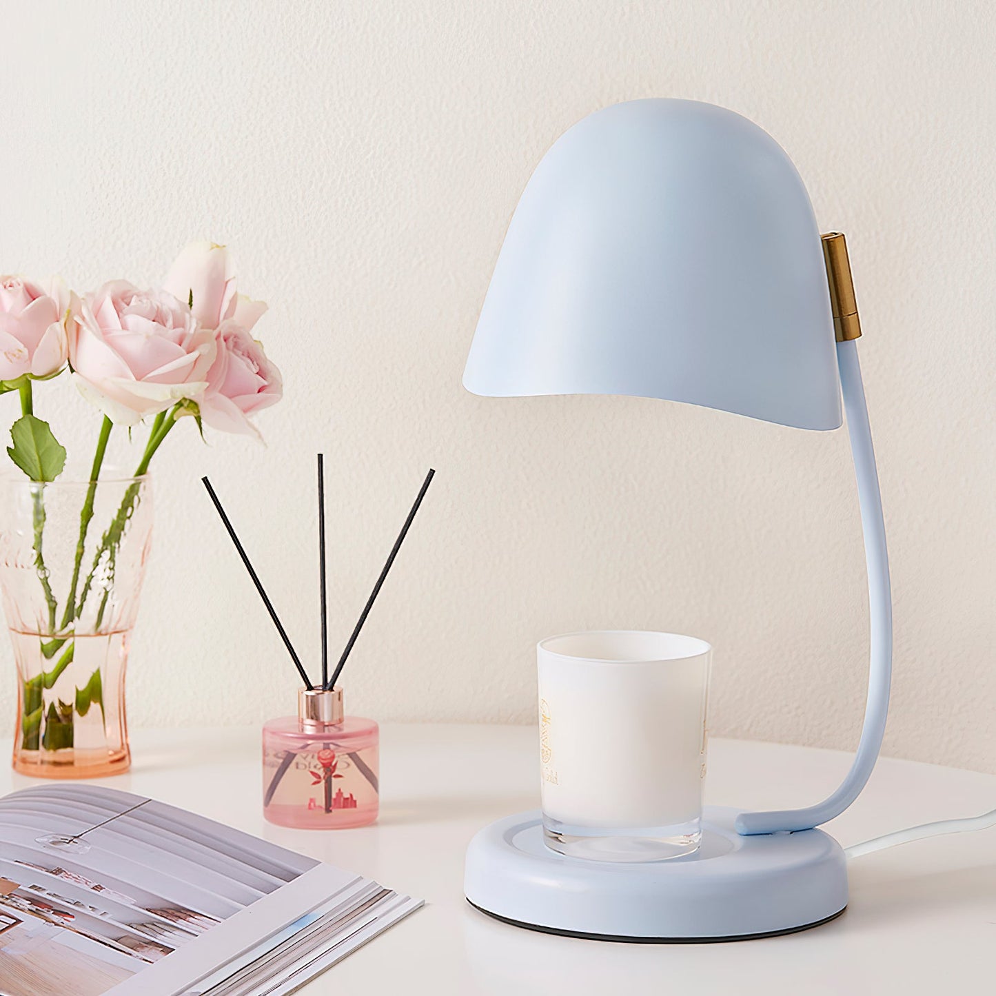 Chloé Eierschalenfarbene Kerzenwärmerlampe mit verstellbarem Hals