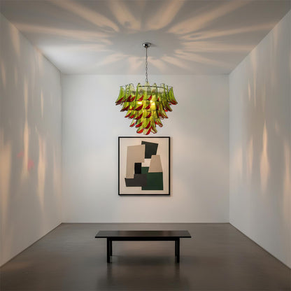 Giselle Petal-Kronleuchter, geschichtetes Glasblütendesign mit Metallrahmen