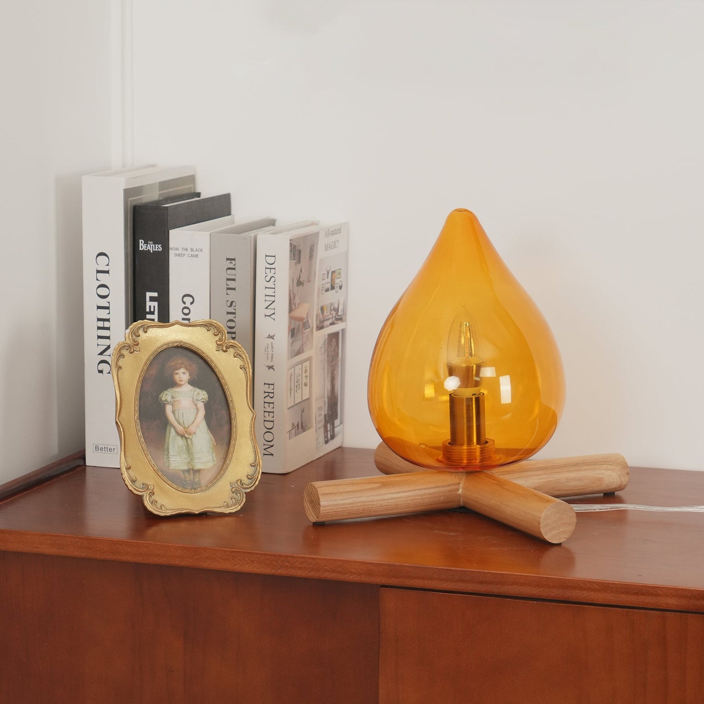 Élora Firebeam Glass Table Lamp with Wooden Base
