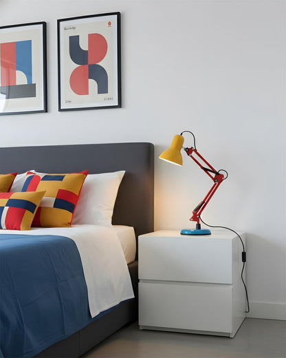 Solène Memphis Verstellbare Tischleuchte mit Color-Block-Design