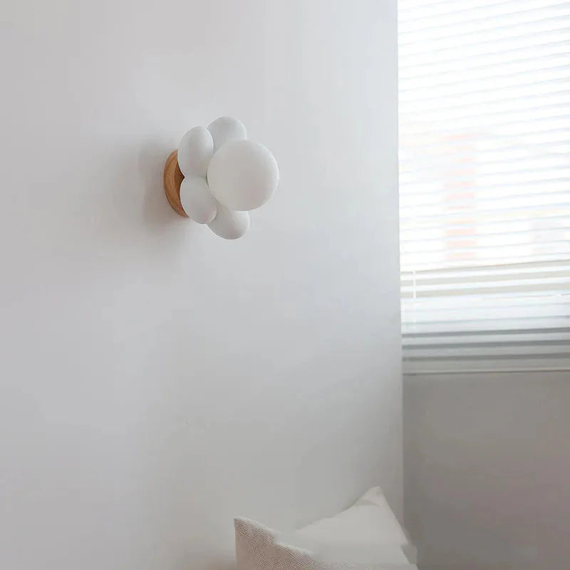Élise Flower Globe LED Wall Light Resin Floral Sconce Lamp