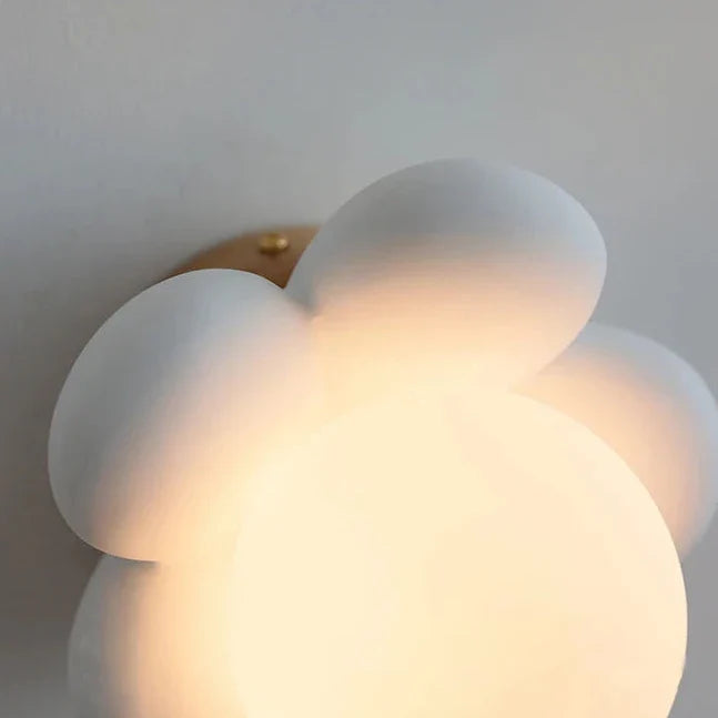Élise Flower Globe LED Wall Light Resin Floral Sconce Lamp
