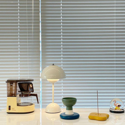 Élodie Wiederaufladbare LED-Tischleuchte mit Doppelkugeldesign