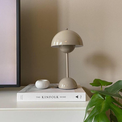 Élodie Wiederaufladbare LED-Tischleuchte mit Doppelkugeldesign