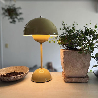 Élodie Wiederaufladbare LED-Tischleuchte mit Doppelkugeldesign